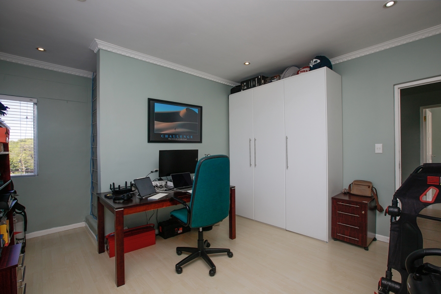 5 Bedroom Property for Sale in Claremont Western Cape